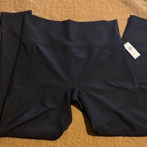2 pairs of old navy power soft leggings with pockets